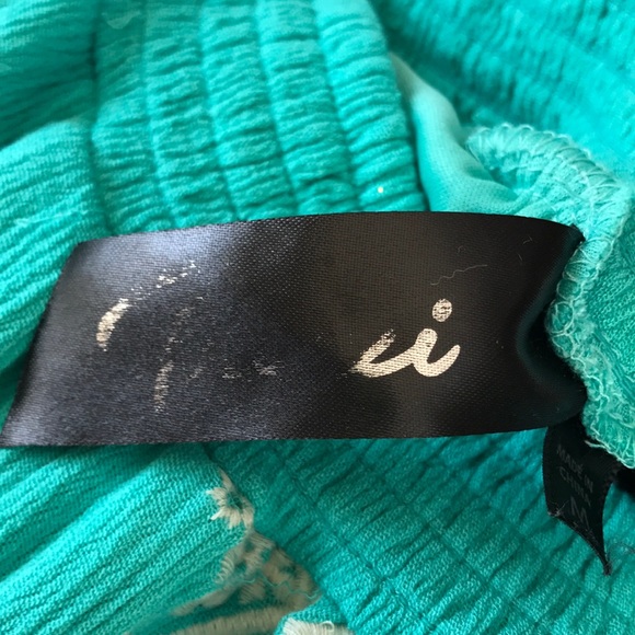 Embroidered Tunic - Picture 4 of 4